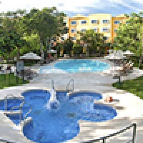 Courtyard Cancun Airport
